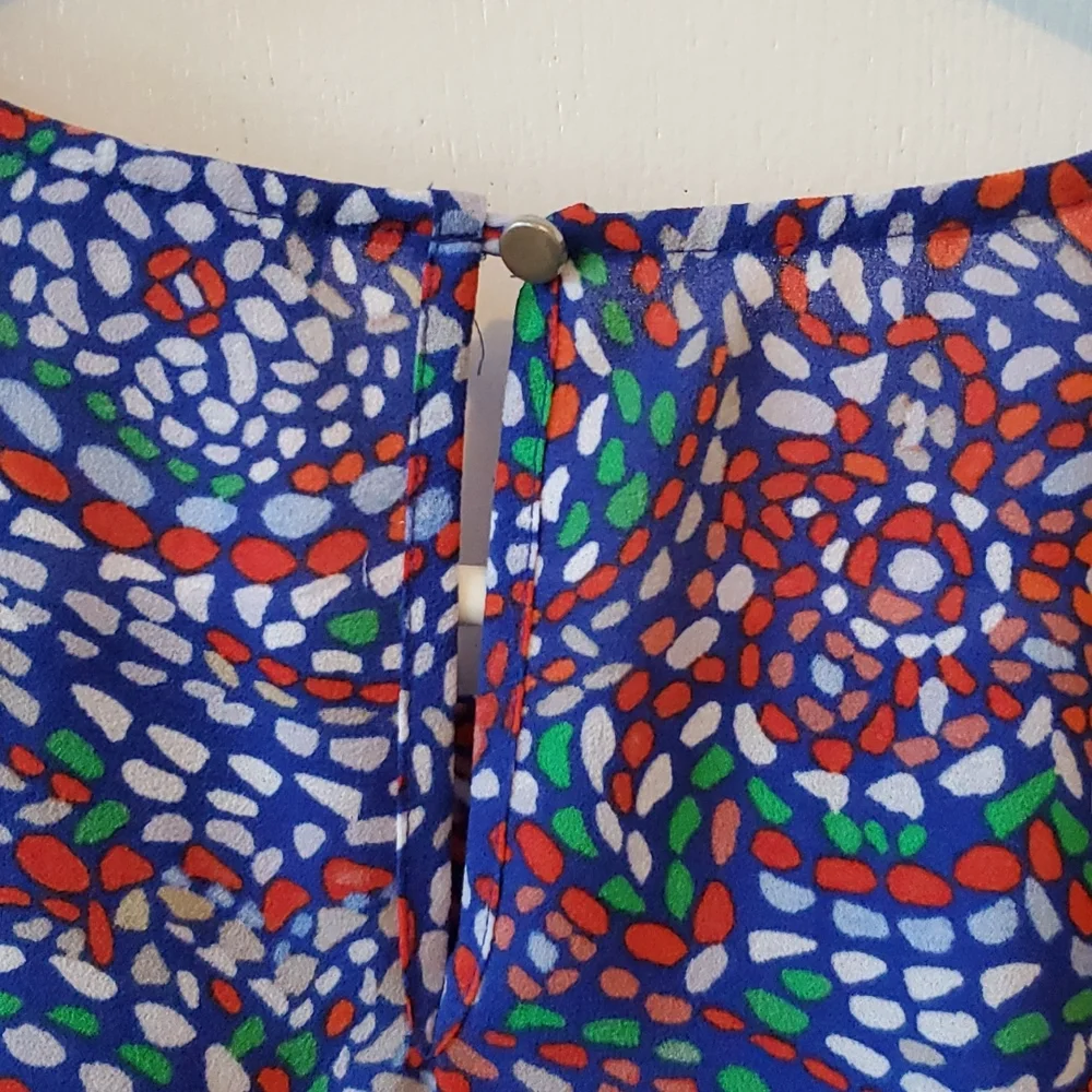 Patterned Dot Colorful Top - Picture 6 of 7